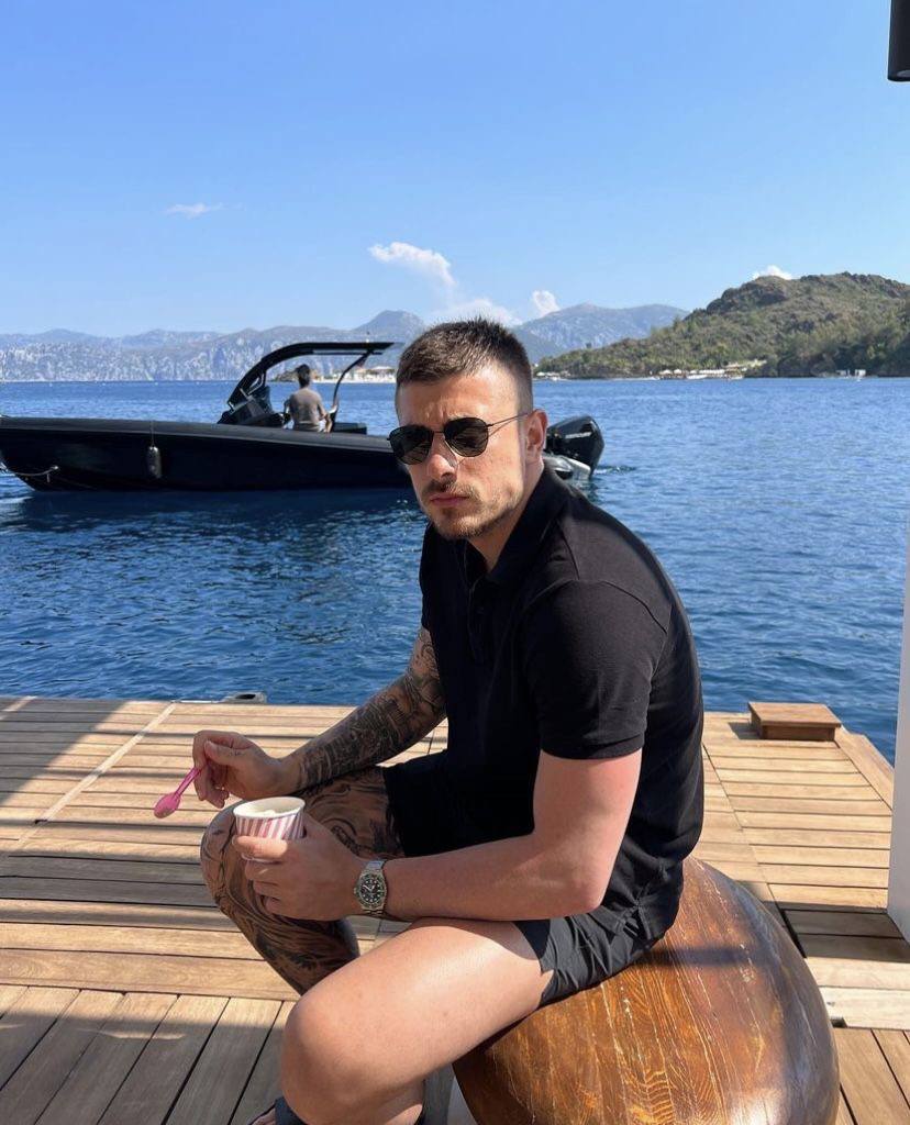 Daniel Sullivan photo 4